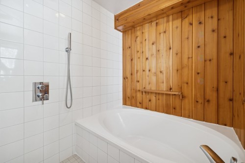 Salle de bains - 3 Rue D'Ovesta, Cantley, QC - Indoor Photo Showing Bathroom