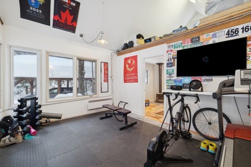 Atelier - 3 Rue D'Ovesta, Cantley, QC - Indoor Photo Showing Gym Room