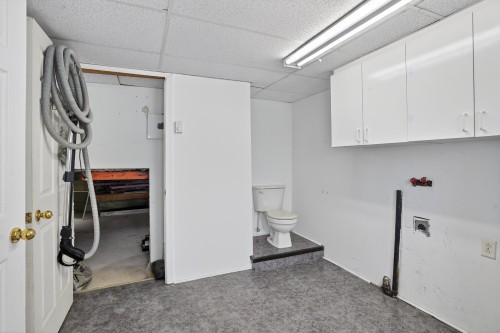 Salle de lavage - 580 6E Avenue, Saint-Jérôme, QC - Indoor Photo Showing Other Room