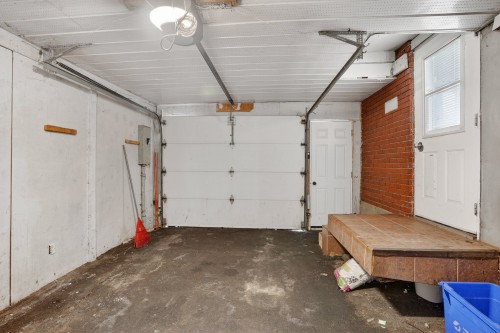 Garage - 580 6E Avenue, Saint-Jérôme, QC - Indoor Photo Showing Garage