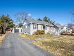 21 Walker Street  Dartmouth, NS B2X 1B2