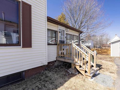 5 Minto Street, Amherst, NS 