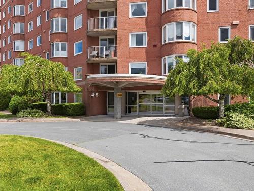 821 45 Vimy Avenue, Halifax, NS 