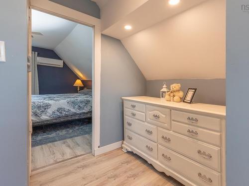 2484 Highway 1, Grosses Coques, NS 