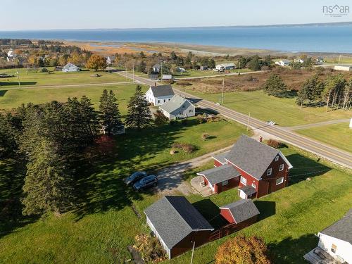 2484 Highway 1, Grosses Coques, NS 
