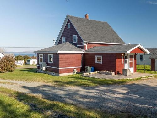 2484 Highway 1, Grosses Coques, NS 