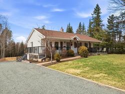 6 Cumberland Way Windsor Junction, NS B2T 1H4