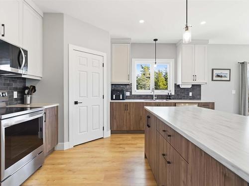 86 Riverview Drive, Timberlea, NS 