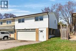 2599 LUNDENE Road  Mississauga, ON L5J 3Y8