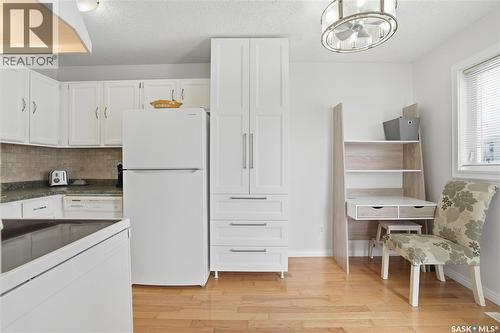 3860 7Th Avenue E, Regina, SK - Indoor Photo Showing Kitchen
