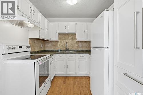 3860 7Th Avenue E, Regina, SK - Indoor Photo Showing Kitchen