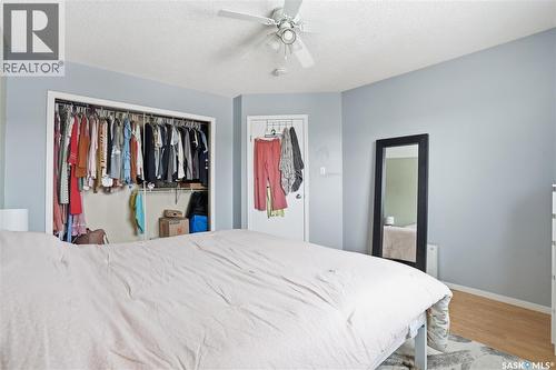 3860 7Th Avenue E, Regina, SK - Indoor Photo Showing Bedroom