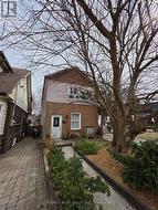 409 WOODBINE AVENUE Toronto, ON M4L 3P7