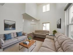 6131 10 AV SW  Edmonton, AB T6X 0M3