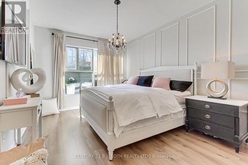 Lp915 - 18 Concorde Place, Toronto, ON - Indoor Photo Showing Bedroom
