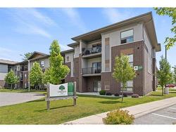 204-5840 NEWMAN Lasalle, ON N9J 0E3