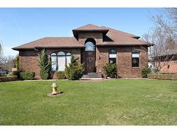 172 POINTE WEST Drive Amherstburg, ON N9V 3R6