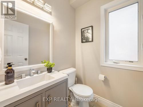 1260 Old Zeller Drive, Kitchener, ON - Indoor Photo Showing Bathroom