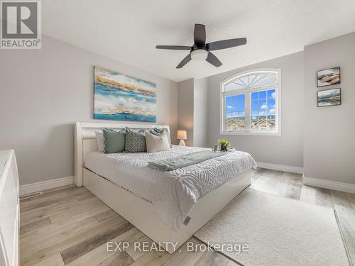 1260 Old Zeller Drive, Kitchener, ON - Indoor Photo Showing Bedroom