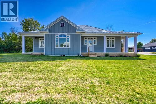 7596 THOMAS STREET  Plympton-Wyoming, ON N0N 1J0
