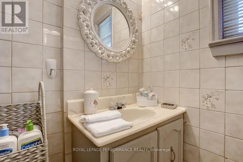 103 Glynn Avenue, Ottawa, ON - Indoor Photo Showing Bathroom