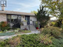 1264 NOTTING HILL AVENUE  Ottawa, ON K1V 6T4