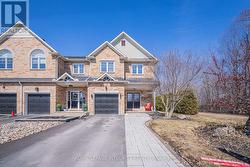349 CELTIC RIDGE CRESCENT  Ottawa, ON K2W 0B6