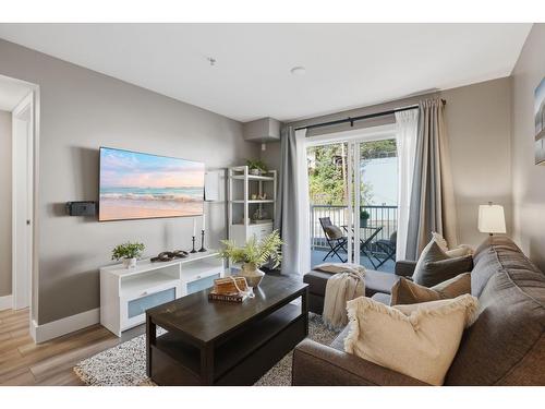 212 33960 OLD YALE ROAD  Abbotsford, BC V2S 2J9