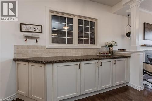 2121 Prospect Street, Burlington, ON - Indoor