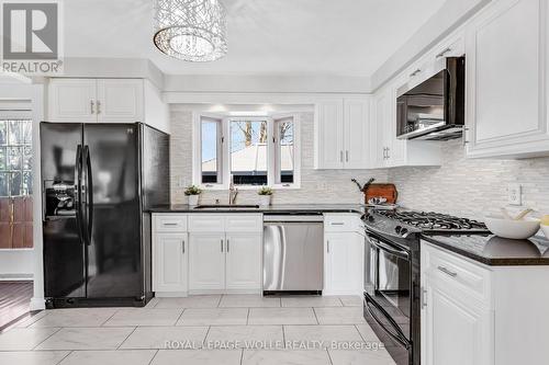 86 Mcgarry Drive, Kitchener, ON - Indoor Photo Showing Kitchen With Upgraded Kitchen