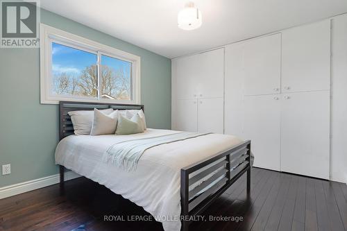 86 Mcgarry Drive, Kitchener, ON - Indoor Photo Showing Bedroom