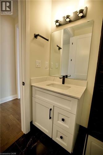 Bathroom with vanity - 559 Balsam Poplar Street, Waterloo, ON - Indoor Photo Showing Bathroom