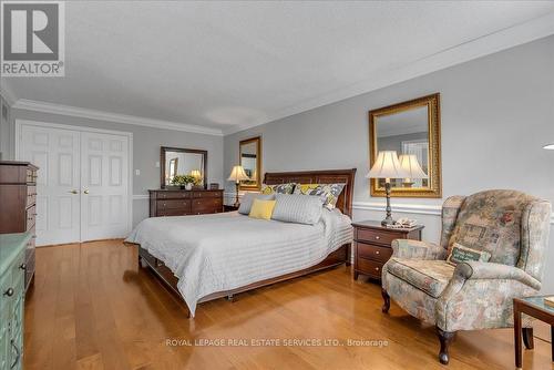 1401 The Links Drive, Oakville, ON - Indoor Photo Showing Bedroom