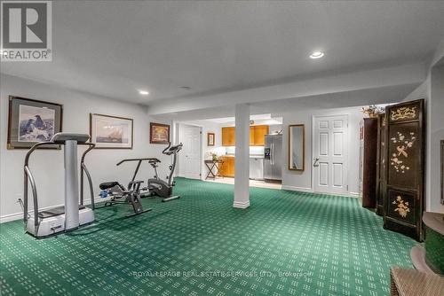 1401 The Links Drive, Oakville, ON - Indoor Photo Showing Other Room