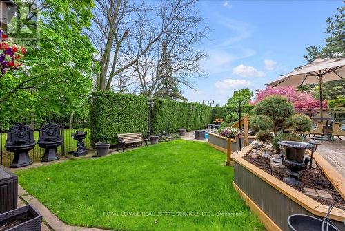 1401 The Links Drive, Oakville, ON - Outdoor With Backyard