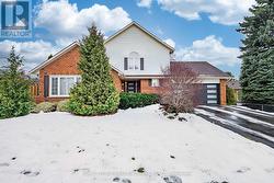 8 WADSWORTH CIRCLE Brampton, ON L6Z 1W7