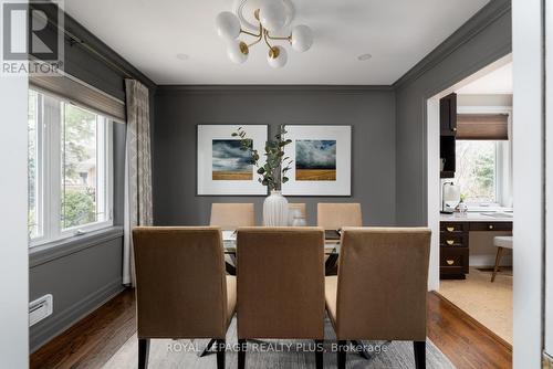 2184 Guthrie Lane, Mississauga, ON - Indoor Photo Showing Living Room