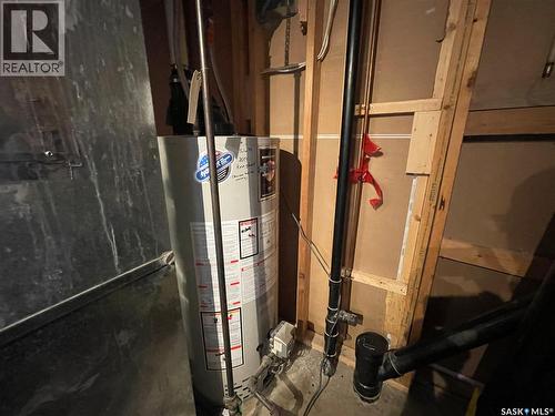 31 O'Connor Crescent, Kindersley, SK - Indoor Photo Showing Basement