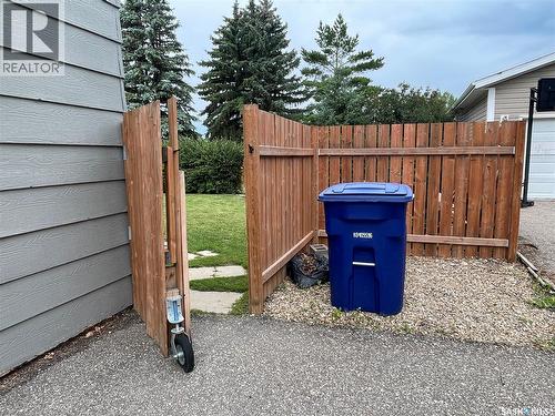 31 O'Connor Crescent, Kindersley, SK - Outdoor With Exterior