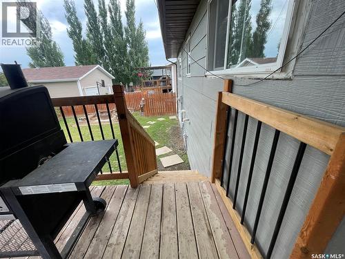 31 O'Connor Crescent, Kindersley, SK - Outdoor With Deck Patio Veranda With Exterior