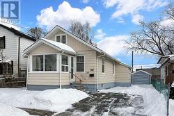 65 GLADSTONE AVENUE Oshawa (Mclaughlin), ON L1J 4E4