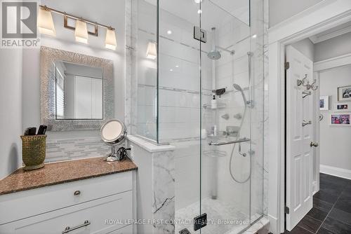 162 Kempenfelt Drive, Barrie, ON - Indoor Photo Showing Bathroom
