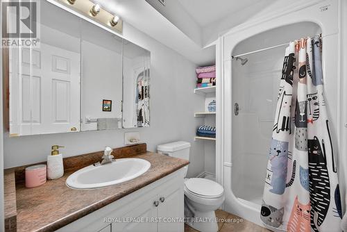 162 Kempenfelt Drive, Barrie, ON - Indoor Photo Showing Bathroom
