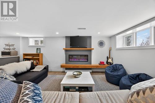 162 Kempenfelt Drive, Barrie, ON - Indoor Photo Showing Living Room With Fireplace