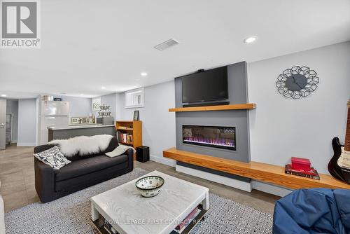 162 Kempenfelt Drive, Barrie, ON - Indoor Photo Showing Living Room With Fireplace