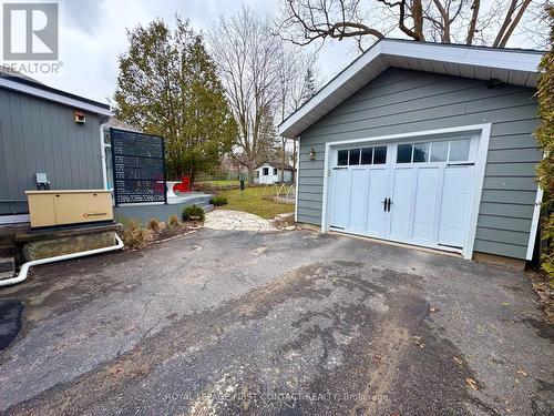 162 Kempenfelt Drive, Barrie, ON - Outdoor