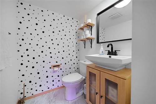 130 Lake Village Rd, Winnipeg, MB 