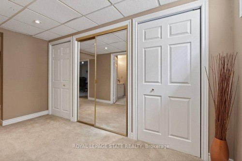 39 Trenholme Crescent, Hamilton, ON - Indoor Photo Showing Other Room