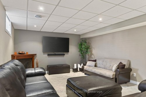 39 Trenholme Crescent, Hamilton, ON - Indoor