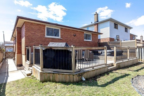 39 Trenholme Crescent, Hamilton, ON - Outdoor With Deck Patio Veranda With Exterior